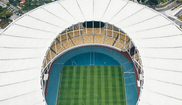 stadium-cantilever-roofs-4